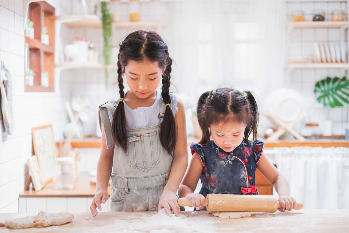 Teaching Children to Cook Their Favorite Meals Safely and Effectively